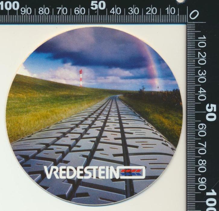 Sticker: Vredestein (3), Verzamelen, Stickers, Zo goed als nieuw, Auto of Motor, Ophalen of Verzenden