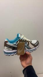 Asics kayano, Ophalen of Verzenden, Nieuw, Blauw