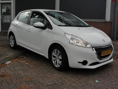 Peugeot 208 1.0 VTI 50KW/68PK 5-D 2014 Wit, Auto's, Peugeot, Bedrijf, Airbags, Airconditioning, Bluetooth, Boordcomputer, Centrale vergrendeling
