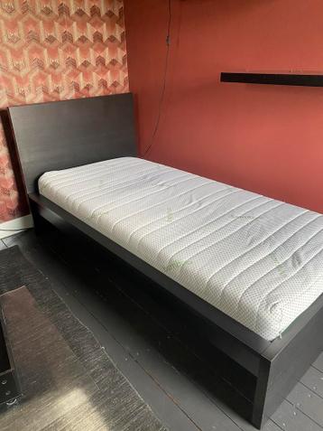 MALM Bedframe, hoog, met 2 bedlades, zwartbruin, + Matrass - afbeelding 2