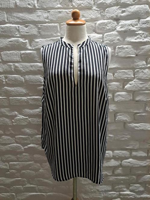 Top h&m maat 44, Kleding | Dames, Tops, Zo goed als nieuw, Maat 42/44 (L), Zwart, Zonder mouw, Verzenden
