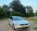 Volkswagen Jetta 1.6 TDI 77KW 2013 Grijs, Voorwielaandrijving, Euro 5, Stof, 4 cilinders
