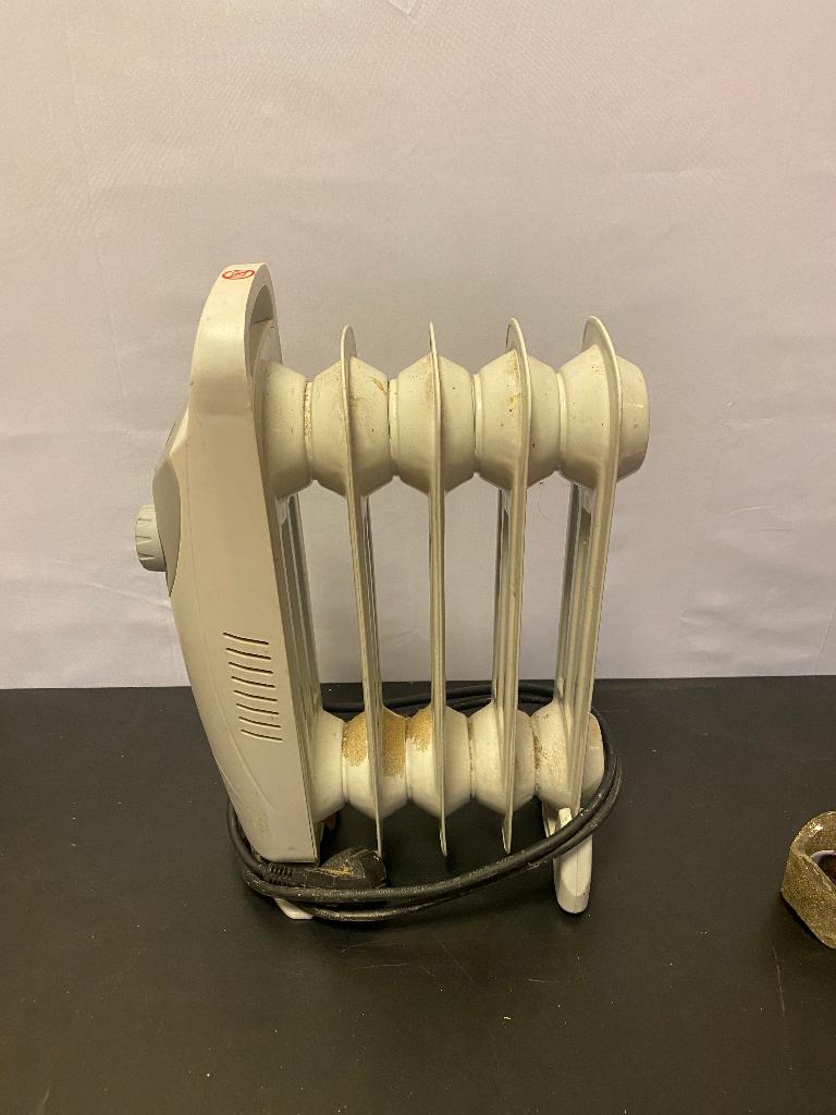 Kleine Electrische olieverwarming, Doe-het-zelf en Verbouw, Verwarming en Radiatoren, 30 tot 80 cm, Radiator, Minder dan 60 cm