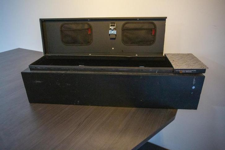 Land Rover Defender opbergkist, Auto-onderdelen, Interieur en Bekleding, Land Rover, Gebruikt, Ophalen