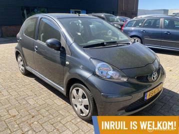 Toyota Aygo 1.0-12V + NIEUWE APK - 5 deurs beschikbaar voor biedingen