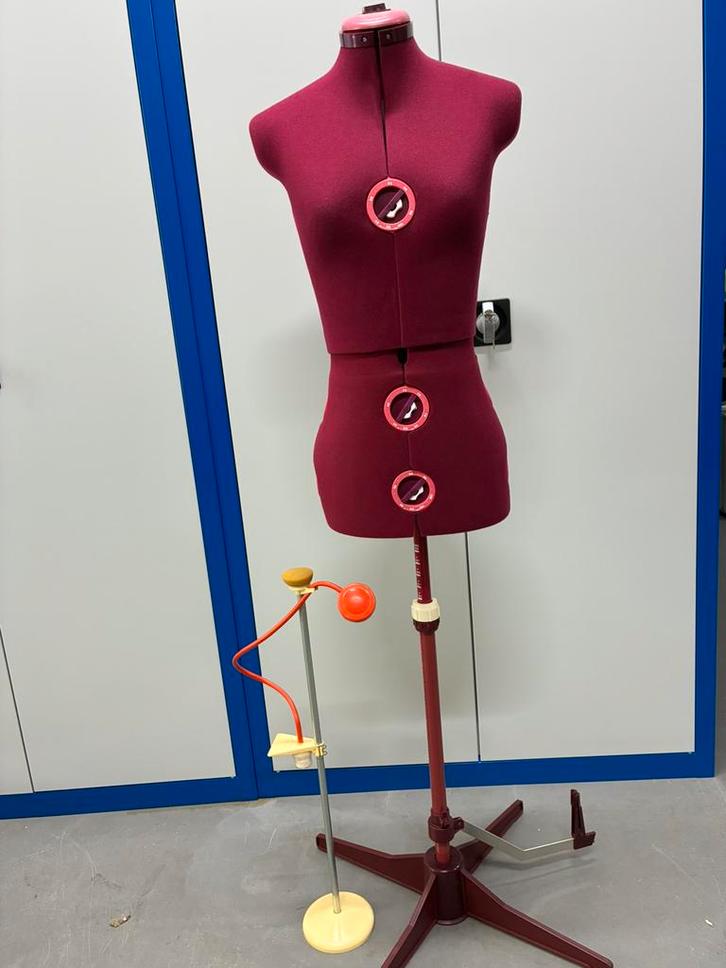 Paspop instelbaar met rokspuit, Hobby en Vrije tijd, Naaien en Fournituren, Gebruikt, Paspop, Ophalen