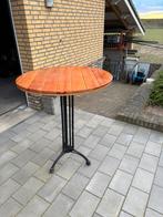 Statafel met gietijzeren voet, Ophalen, Gebruikt
