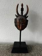 Afrikaans Masker op Standaard, Ophalen of Verzenden