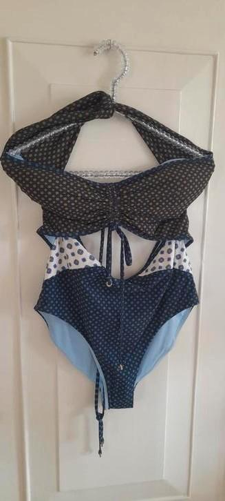 Reiss prachtig luxe badpak in maat 38/40 in nieuwstaat, Kleding | Dames, Badmode en Zwemkleding, Zo goed als nieuw, Badpak, Blauw