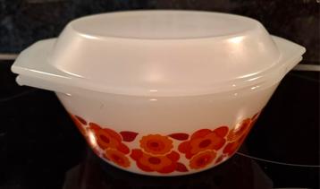 Vintage Arcopal Lotus Schaal beschikbaar voor biedingen