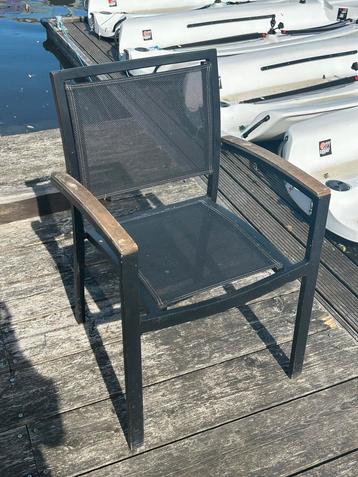Stapelbare stoelen - Set van 16 stuks beschikbaar voor biedingen