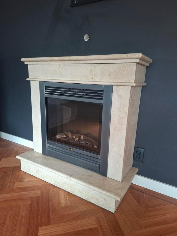 Marmeren Schouw met Faber Elektrische Haard, Huis en Inrichting, Haarden, Zo goed als nieuw, Elektrische haard, Ophalen