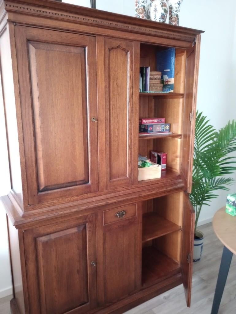 Eikenhouten kast, Ophalen, 100 tot 150 cm, Zo goed als nieuw, 150 tot 200 cm