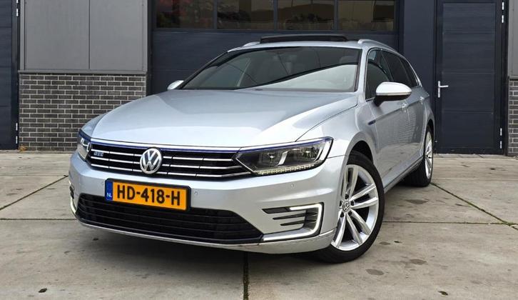 Volkswagen Passat Variant 1.4 TSI GTE 300PK/PANO/TREKHAAK, Auto's, Volkswagen, Particulier, Passat, ABS, Achteruitrijcamera, Adaptieve lichten