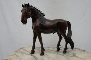 Paard ( Hout beschikbaar voor biedingen