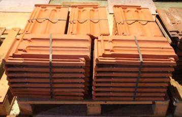 46 dakpannen (5 verpakkingen + 8 stuks (Schermbeck) beschikbaar voor biedingen