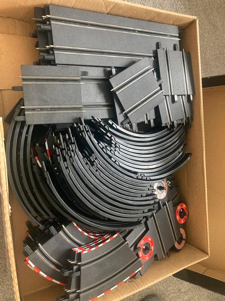 2 dozen vol Carrera Go racebanen, Kinderen en Baby's, Speelgoed | Racebanen, Gebruikt, Racebaan, Elektrisch, Carrera, Met looping
