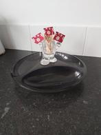 Leuke hapjesschaal snackschaal 3 vaks  schaal. Sateprikkers, Ophalen of Verzenden, Zo goed als nieuw