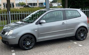 Volkswagen polo 2004 Grijs **UNIEK** beschikbaar voor biedingen