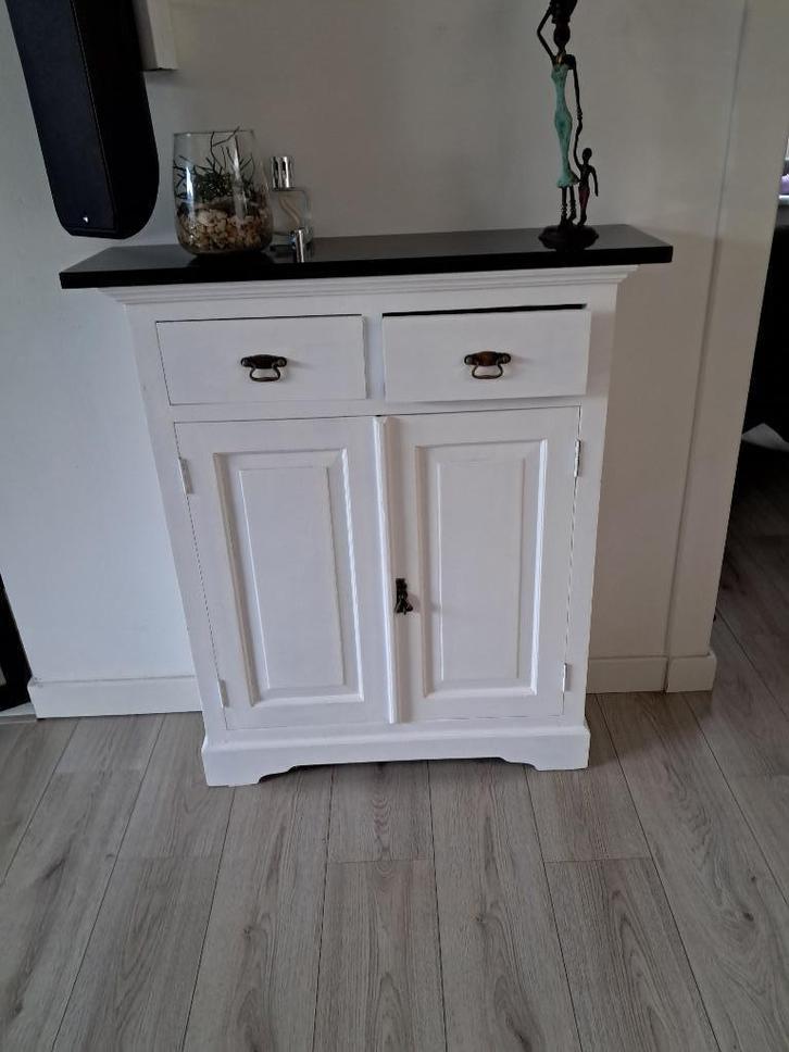 Kastje, Huis en Inrichting, Kasten | Overige, Zo goed als nieuw, Ophalen