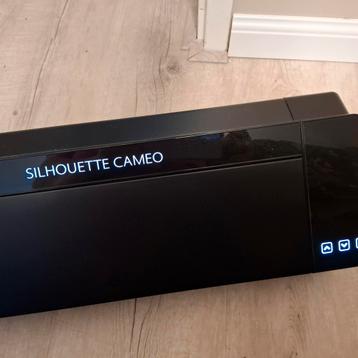 Silhouette Cameo 4 Snijmachine beschikbaar voor biedingen