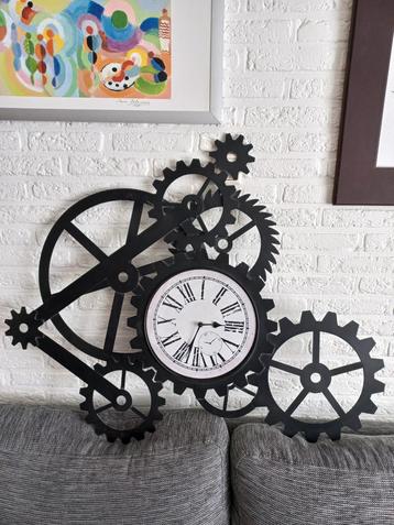 Grote design steampunk wandklok met tandwielen industrieel 