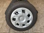 Winterbanden set SEAT Mii 14 inch origineel met wieldoppen, Ophalen, Gebruikt