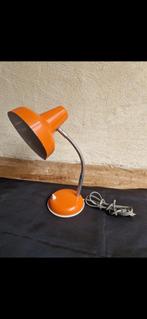 Vintage oranje bureaulamp '70, Huis en Inrichting, Lampen | Tafellampen, Gebruikt, Vintage, Ophalen of Verzenden, Minder dan 50 cm