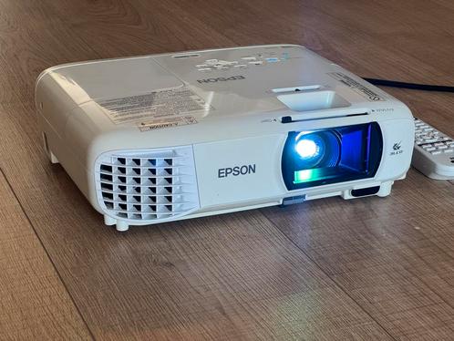 FullHD Beamer | Epson EH-TW610 | 3000 lumen | 2 x HDMI, Audio, Tv en Foto, Beamers, Zo goed als nieuw, DLP, Full HD (1080), Ophalen of Verzenden