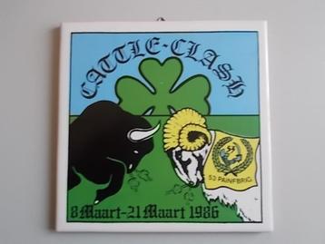 Militaria - Tegel - Cattle Clash 1986 (pantser infanterie) beschikbaar voor biedingen