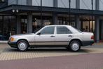 Mercedes-Benz E-Klasse W124 300 E (bj 1986, automaat), Auto's, Oldtimers, Automaat, 179 pk, Bedrijf, Sedan