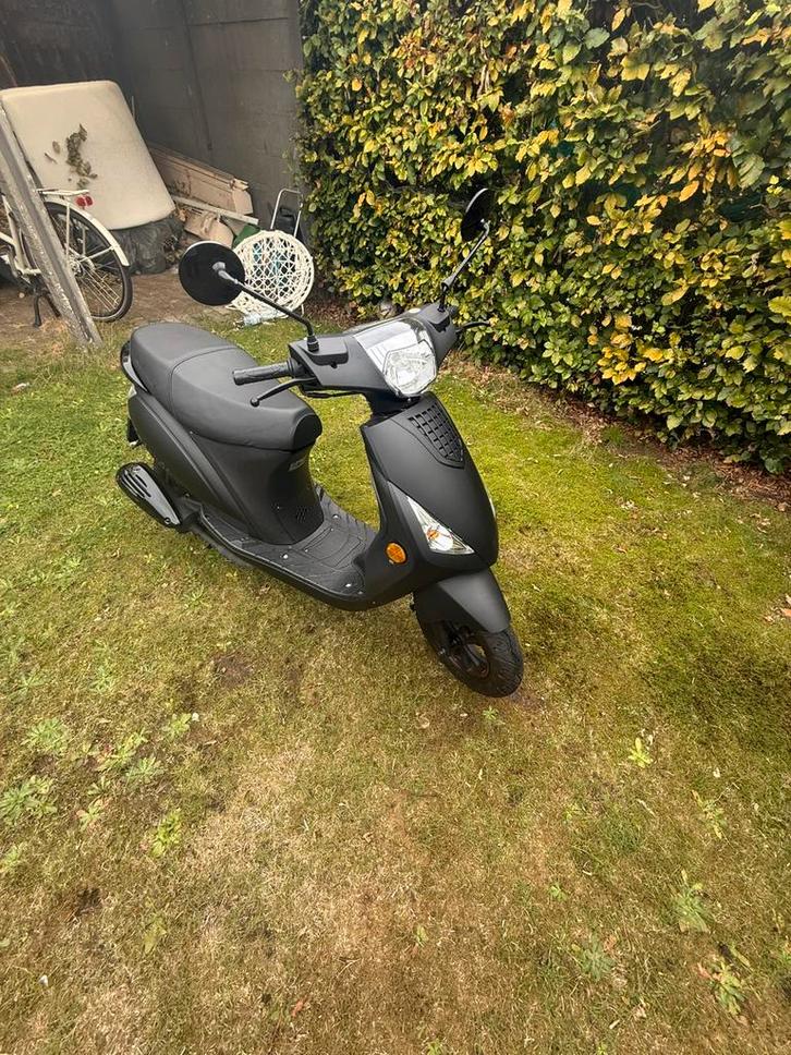 Scooter la souris, Fietsen en Brommers, Snorfietsen en Snorscooters, Zo goed als nieuw, Overige merken, Benzine, Ophalen of Verzenden