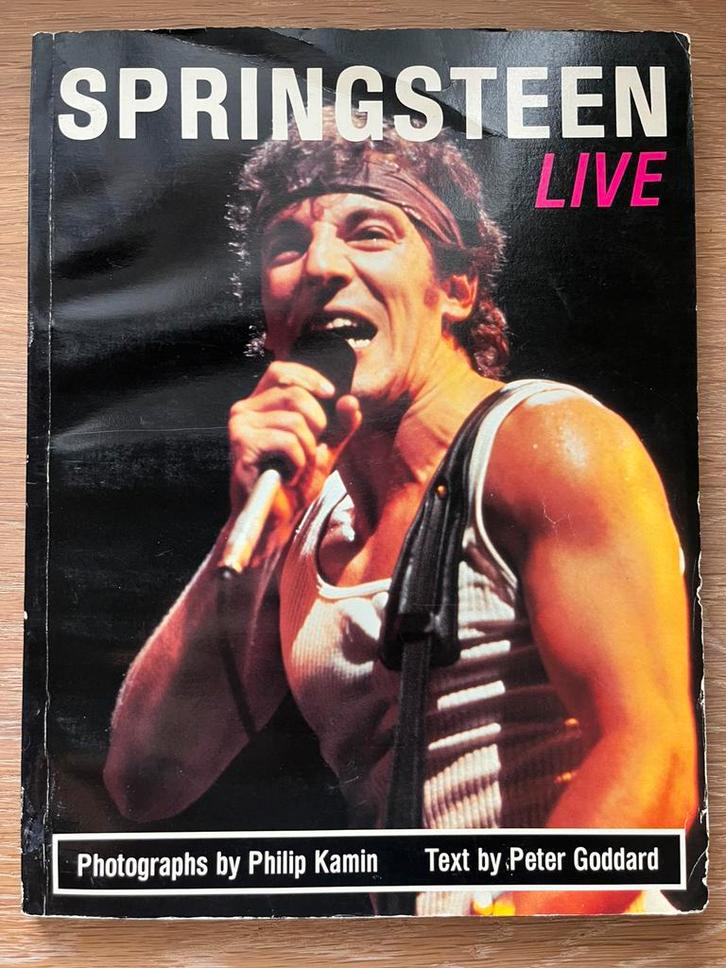 Bruce Springsteen paperback Springsteen Live, 1984, USA, NM, Verzamelen, Muziek, Artiesten en Beroemdheden, Nieuw, Boek, Tijdschrift of Artikel
