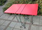 Vintage eettafel hangoor tafel formica rood chroom jaren 60, Huis en Inrichting, Tafels | Eettafels, Ophalen of Verzenden, Gebruikt