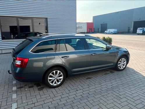 Skoda Octavia 1.0 TSI Greentech 115pk 2018 Grijs, Auto's, Skoda, Particulier, Octavia, Benzine, Stationwagon, Handgeschakeld, Origineel Nederlands