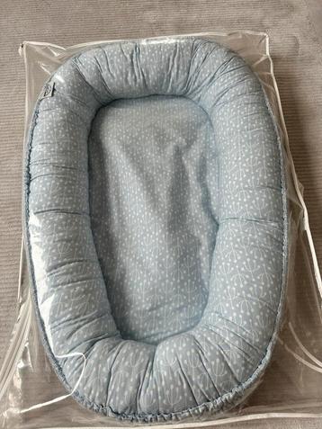 Zo goed als nieuwe babynestje beschikbaar voor biedingen