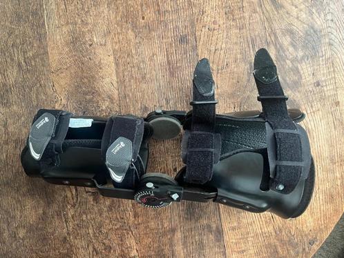 Kniebrace AQtor! Verstelbaar, Diversen, Braces, Zo goed als nieuw, Ophalen of Verzenden