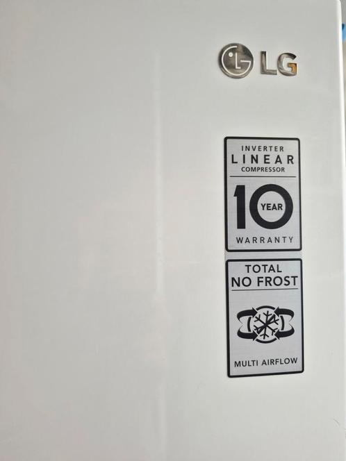 LG Koelkast met Vriesvak - No Frost, Witgoed en Apparatuur, Koelkasten en IJskasten, Gebruikt, Met aparte vriezer, 200 liter of meer