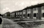 Beusichem - Sportveldstraat, Verzamelen, Ansichtkaarten | Nederland, 1940 tot 1960, Gelderland, Ongelopen, Ophalen of Verzenden