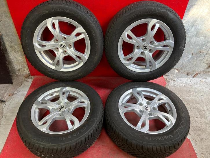 winterbanden Hyundai Kona 205/60R16 Vredestein, Auto-onderdelen, Banden en Velgen, Banden en Velgen, Winterbanden, 16 inch, 205 mm