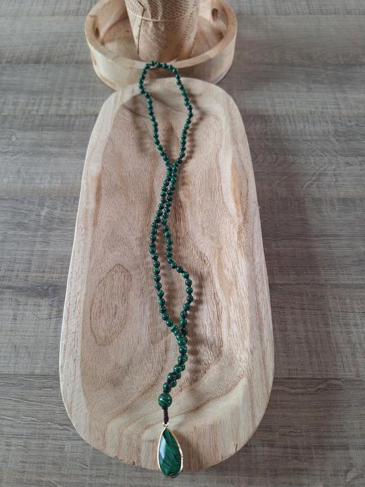 Mooie malachiet mala ketting te koop, Sieraden, Tassen en Uiterlijk, Kettingen, Nieuw, Zilver, Groen, Verzenden