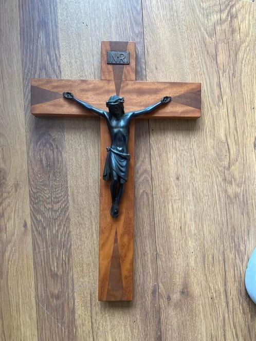 Antiek Houten Kruisbeeld met Metalen Corpus Christus INRI La, Antiek en Kunst, Antiek | Religie, Ophalen of Verzenden