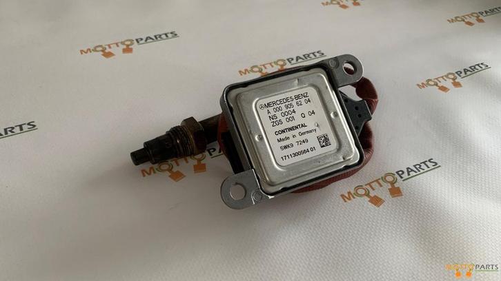 Mercedes-Benz NOx sensor A0009056204 - 5WK97249 ZGS001Q04, Auto-onderdelen, Elektronica en Kabels, Mercedes-Benz, Gebruikt, Ophalen of Verzenden