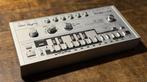 Dinsync RE-303 | Roland TB-303 (exacte) replica, Muziek en Instrumenten, Synthesizers, Overige merken, Zo goed als nieuw, Met midi-aansluiting