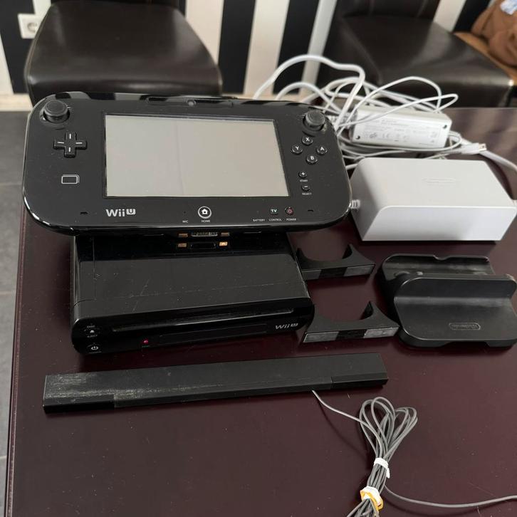 Nintendo Wii U 32 GB + Kabels, Standaarden, Sensor Bar, Spelcomputers en Games, Spelcomputers | Nintendo Wii U, Gebruikt, Met 1 controller