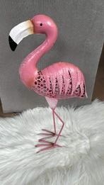 Metalen roze flamingo, Tuin en Terras, Tuinbeelden, Gebruikt, Metaal, Ophalen