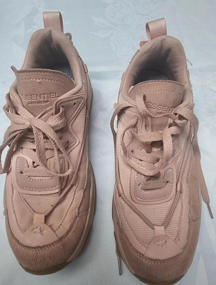 Essentiel Antwerp Sneakers Maat 41, Kleding | Dames, Schoenen, Gedragen, Sneakers of Gympen, Roze, Ophalen of Verzenden
