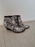 Slangenprint enkellaarsjes, maat 41, Zwart, Lage of Enkellaarzen, Ophalen of Verzenden, Zo goed als nieuw