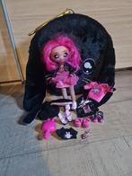 Na Na Na Surprise Pop + Konijnenkoffer, Ophalen of Verzenden, Zo goed als nieuw, Babypop