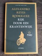 Alexandro Reyes Rodriguez - Rijk door een krantenwijk, Boeken, Biografieën, Ophalen of Verzenden, Alexandro Reyes Rodriguez, Zo goed als nieuw